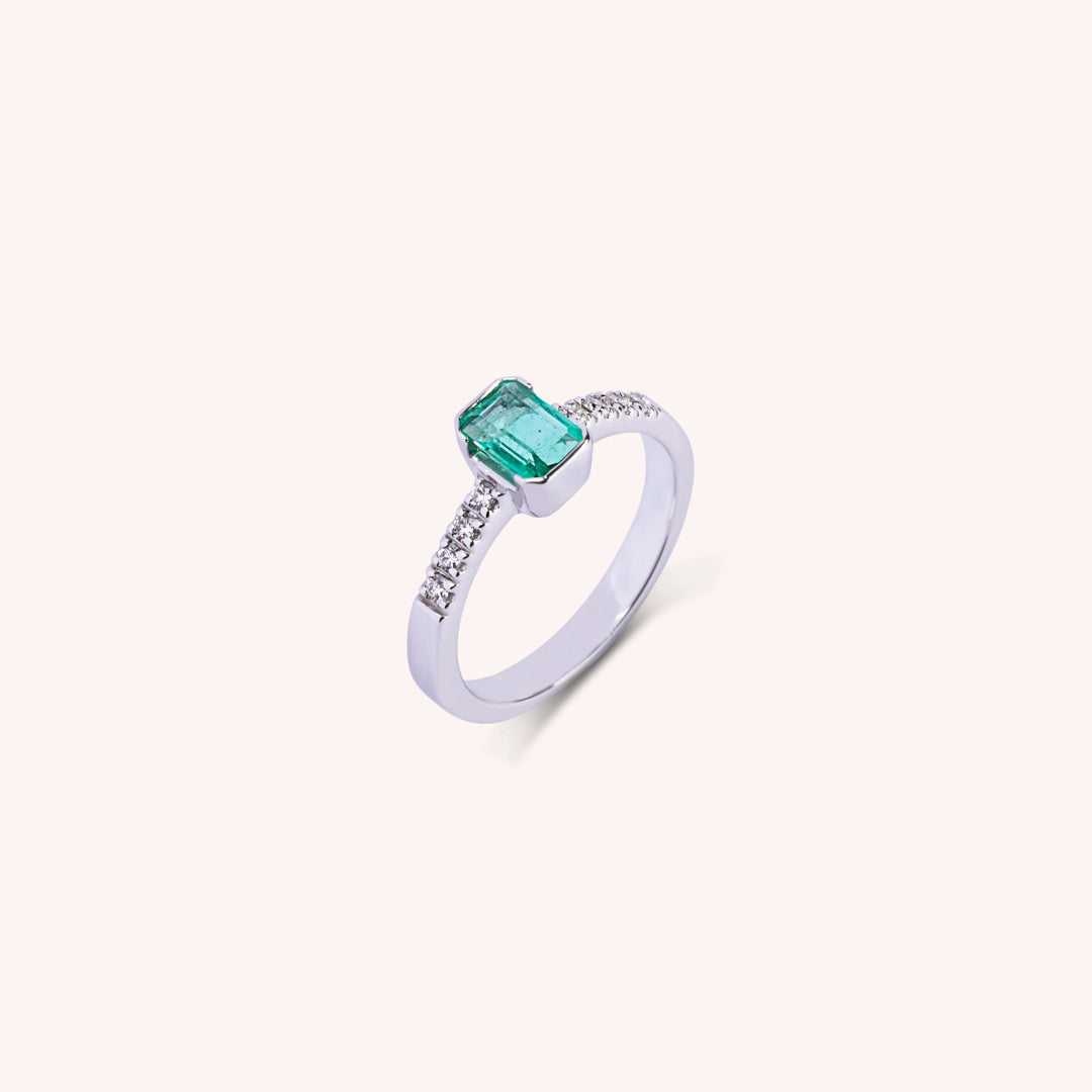 Anello Estia Smeraldo 2