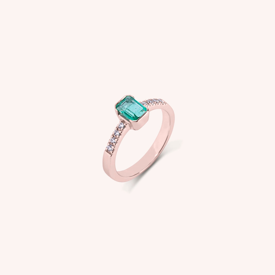 Anello Estia Smeraldo 2